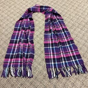 Purple Pink Black Plaid Knit Scarf w/ Tassel Fringes